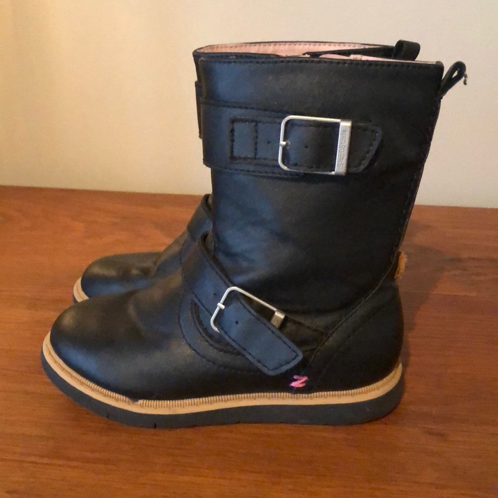 Girls boots